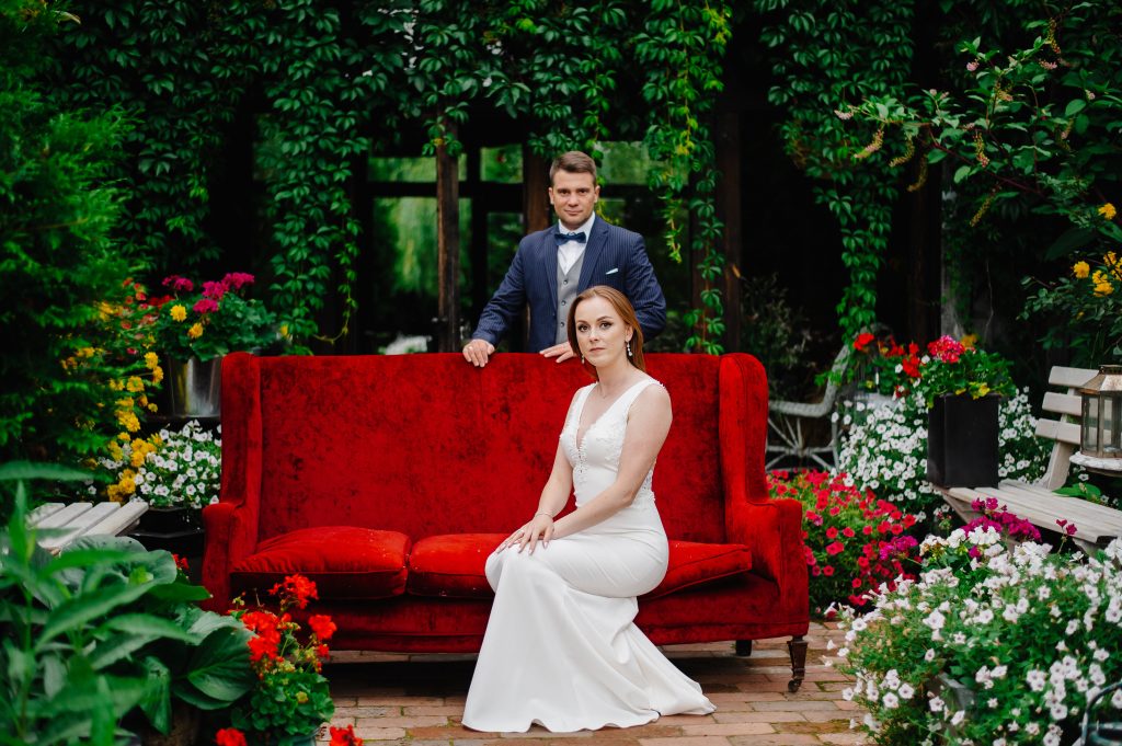 zdjęcia ślubne w wykonaniu fotografa z lublina - sesja plenerowa w fajnym miejscu. PhotoWos