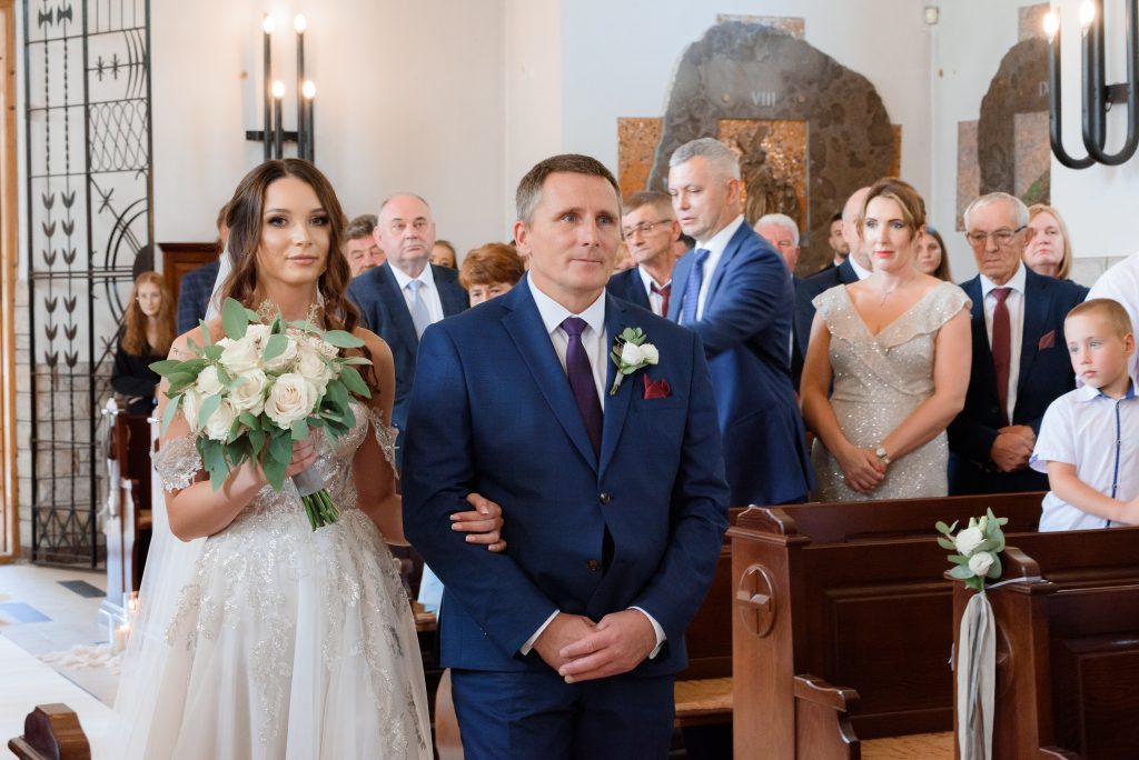 Zdjęcia, które opowiadają historię. Odkrywaj piękno Lublina Warszawy przez moje obiektywy. Zapraszam do podróży w świat zdjęć. Sesje plenerowe w magicznych zakątkach Lublina/Warszawy - fotograf Lublin - Fotograf Warszawa