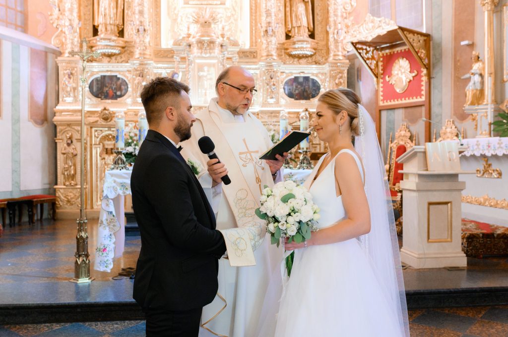 Zdjęcia, które opowiadają historię. Odkrywaj piękno Lublina Warszawy przez moje obiektywy. Zapraszam do podróży w świat zdjęć. Sesje plenerowe w magicznych zakątkach Lublina/Warszawy - fotograf Lublin - Fotograf Warszawa