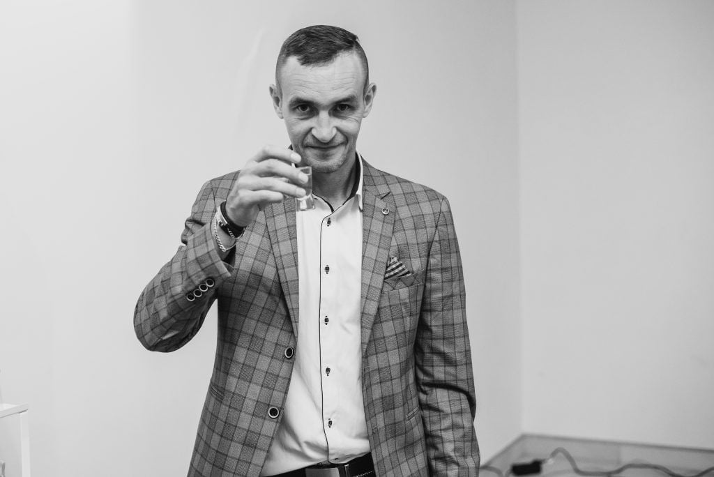 niepowtarzalne-reportaże-ślubne-Fotograf-ślubny-Lublin-Zamość-Łuków-Puławy-Opole-Lubelskie-Chełm-Lipsko-Zwoleń-Ostrowiec-Świętokrzyski-Kraków-i-cały-świat Zdjęcia, które opowiadają historię. Odkrywaj piękno Lublina Warszawy przez moje obiektywy. Zapraszam do podróży w świat zdjęć. Sesje plenerowe w magicznych zakątkach Lublina/Warszawy - fotograf Lublin - Fotograf Warszawa