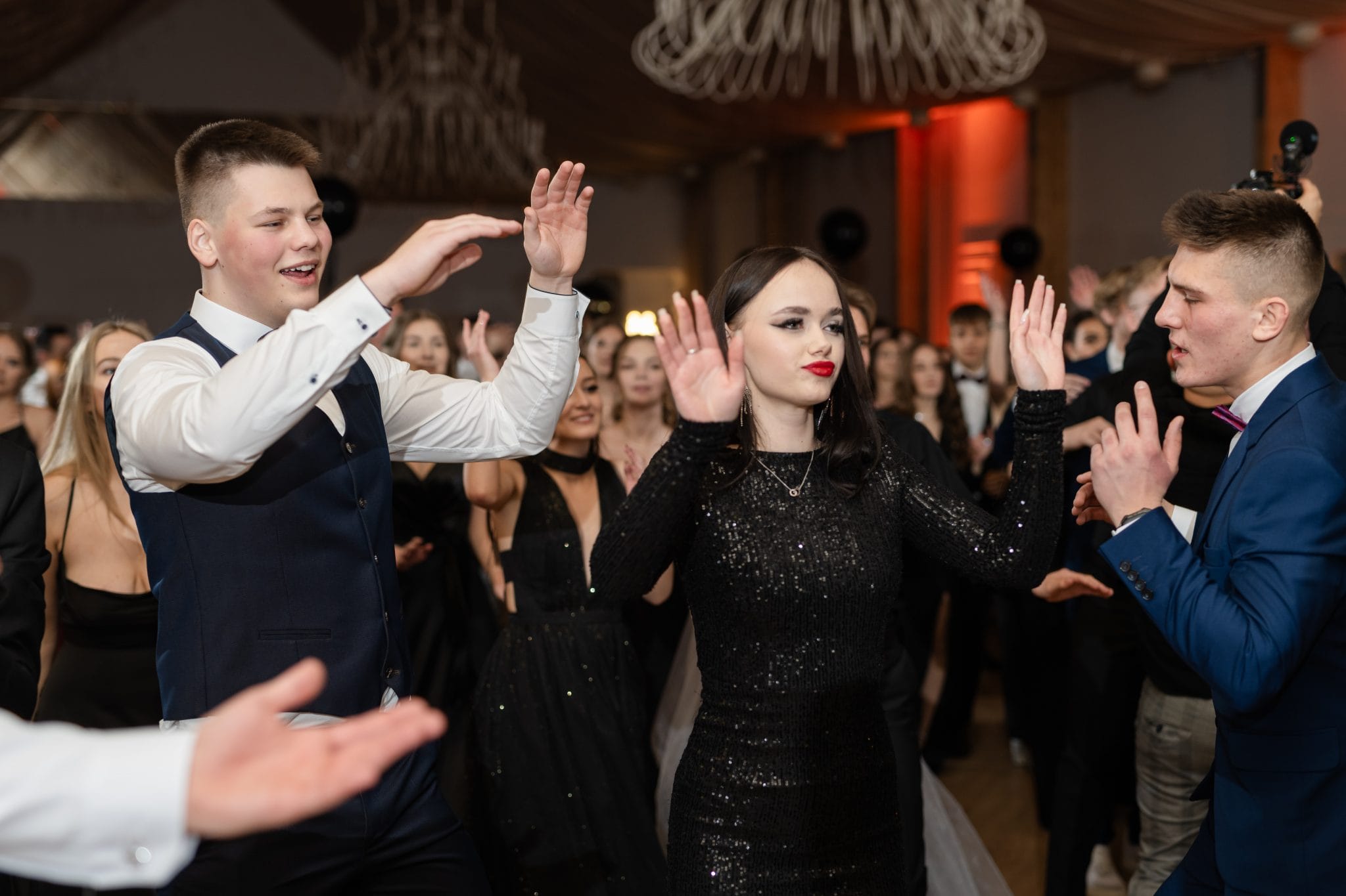 Profesjonalna fotografia ślubna – reportaż i sesja plenerowa realizowana przez fotografa z Lublina i Warszawy.