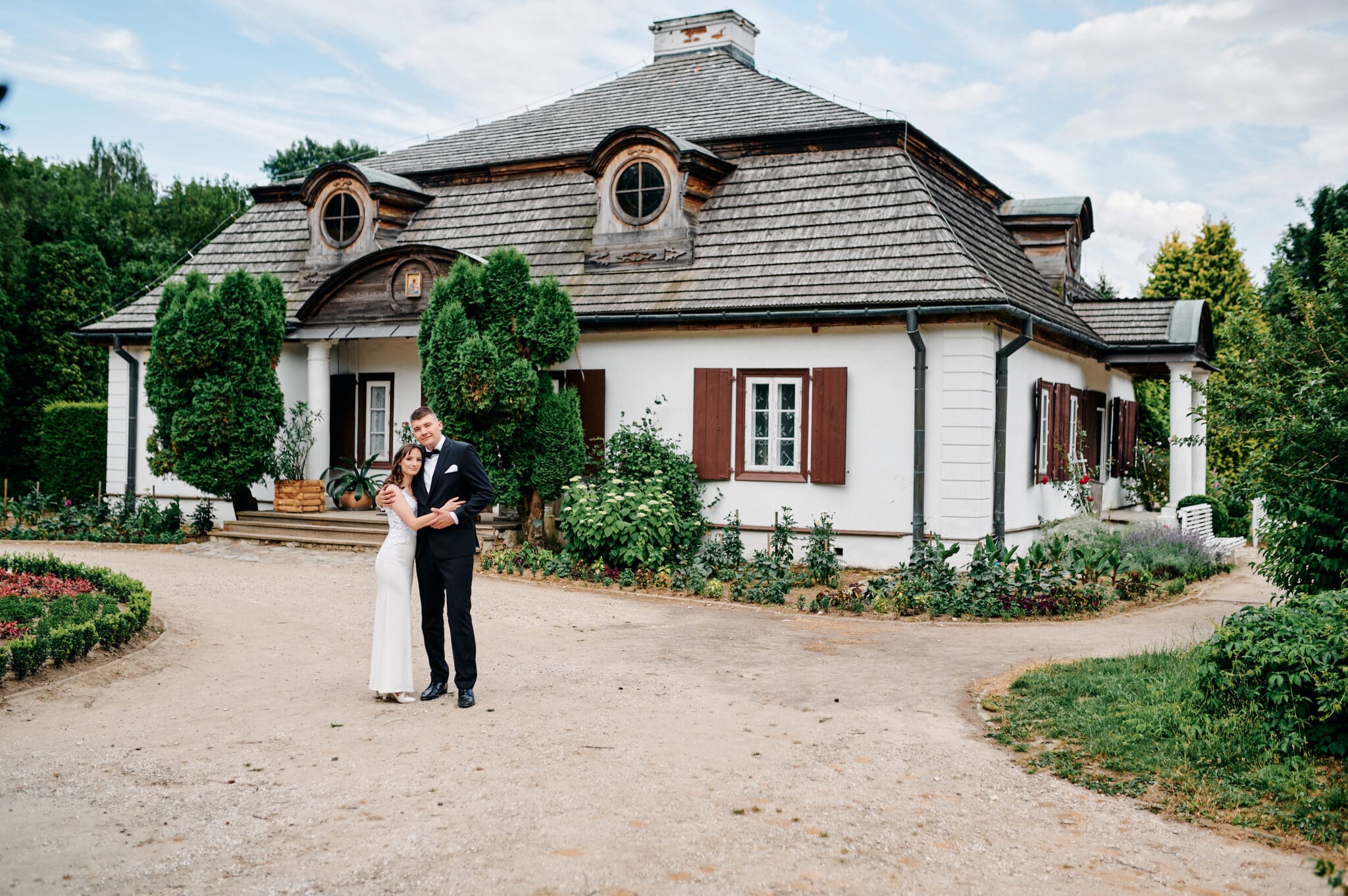 Profesjonalna fotografia ślubna – reportaż i sesja plenerowa realizowana przez fotografa z Lublina i Warszawy.