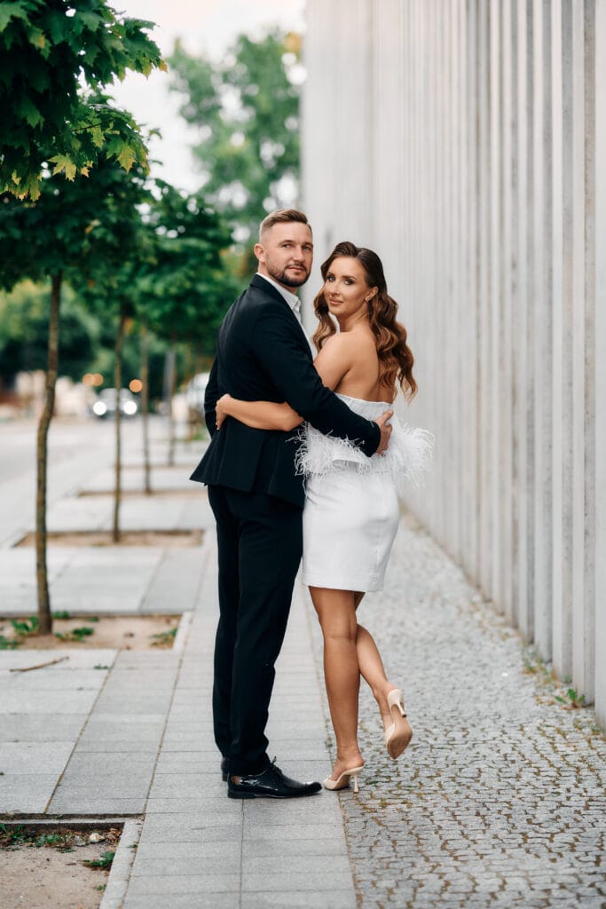 niepowtarzalne-reportaże-ślubne-Fotograf-ślubny-Lublin-Zamość-Łuków-Puławy-Opole-Lubelskie-Chełm-Lipsko-Zwoleń-Ostrowiec-Świętokrzyski-Kraków-i-cały-świat Profesjonalna fotografia ślubna – reportaż i sesja plenerowa realizowana przez fotografa z Lublina i Warszawy.