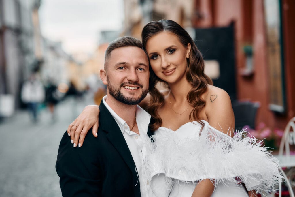 niepowtarzalne-reportaże-ślubne-Fotograf-ślubny-Lublin-Zamość-Łuków-Puławy-Opole-Lubelskie-Chełm-Lipsko-Zwoleń-Ostrowiec-Świętokrzyski-Kraków-i-cały-świat Profesjonalna fotografia ślubna – reportaż i sesja plenerowa realizowana przez fotografa z Lublina i Warszawy.