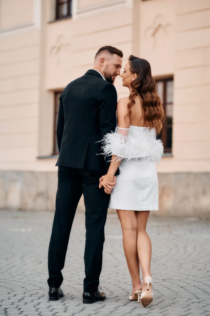 niepowtarzalne-reportaże-ślubne-Fotograf-ślubny-Lublin-Zamość-Łuków-Puławy-Opole-Lubelskie-Chełm-Lipsko-Zwoleń-Ostrowiec-Świętokrzyski-Kraków-i-cały-świat Profesjonalna fotografia ślubna – reportaż i sesja plenerowa realizowana przez fotografa z Lublina i Warszawy.
